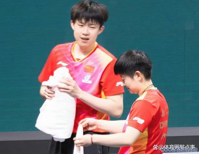 国乒11连胜夺冠