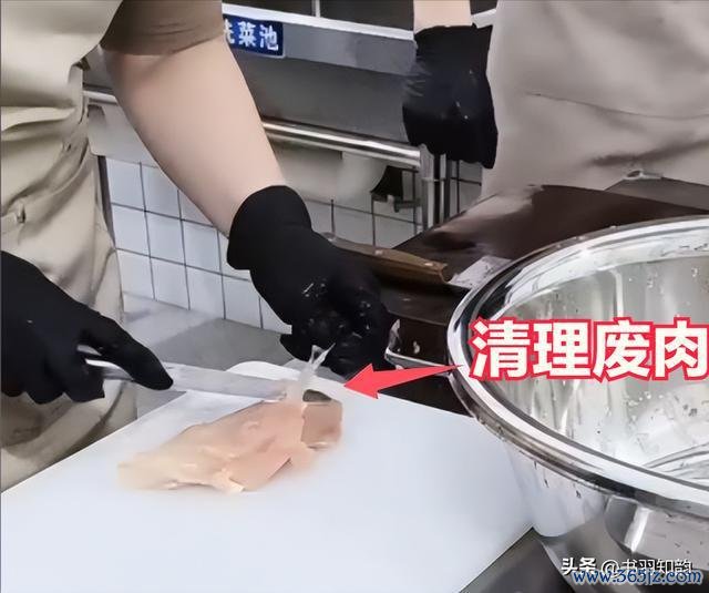 4万东说念主在线督工肥娟佳耦准备食材 公开停业配方引热议
